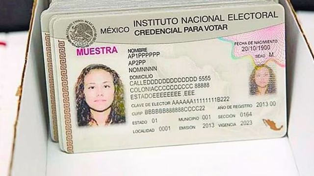 El INE activa plan de emergencia para reponer credenciales