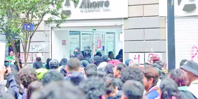 Joyería sufre pérdidas millonarias tras saqueos en marcha