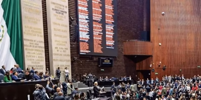 México establece paridad de género obligatoria en el servicio exterior