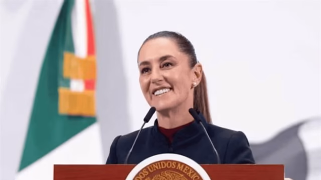 Sheinbaum ofrece becas a jóvenes en riesgo tras caso de niño sicario