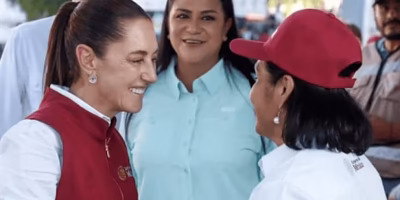 Sheinbaum supervisa entrega de apoyos económicos en Puebla