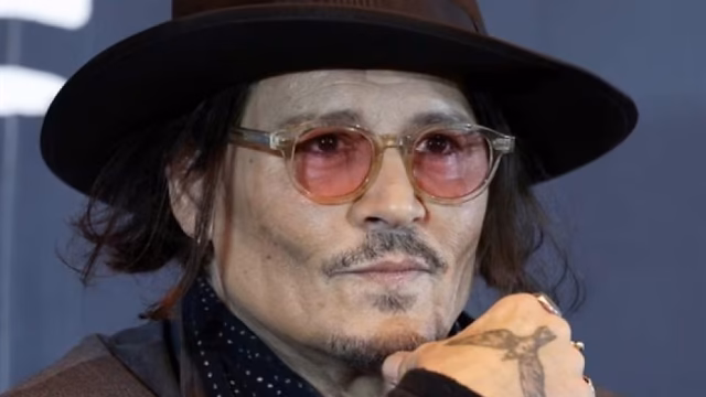 Johnny Depp desvela su alma en una exposición íntima en Tokio