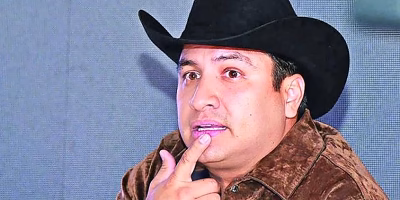 Julión Álvarez speaks out after the arrest of his pilot