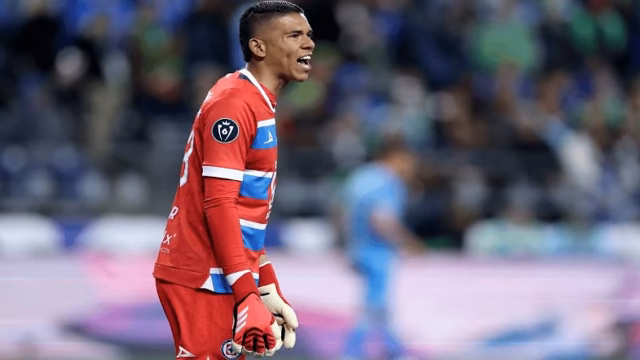 Kevin Mier es reconocido por la FIFA entre los mejores porteros