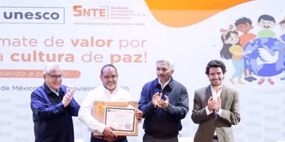 UNESCO rewards SNTE teachers for building peace