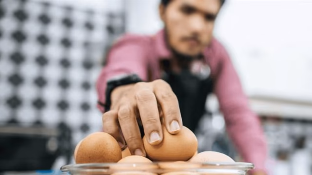 Mexicanos pagan más por huevos de gallinas felices