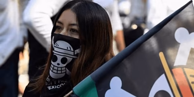 Second Generation Z march and military parade coincide in CDMX