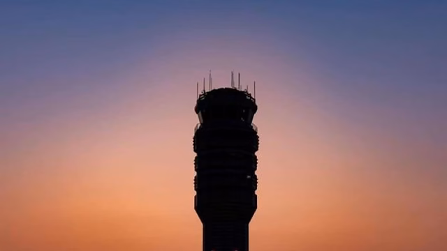 Bomb threat paralyzes Reagan airport