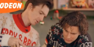 Drake Bell cooks iCarly's absurd spaghetti tacos with Robe Grill