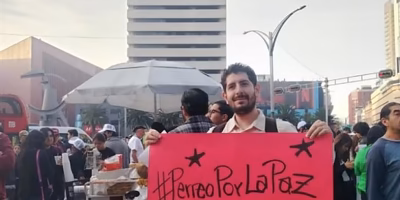 Jovens transformam protesto político em festa de massa