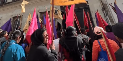 Mujeres del CIPO toman palacio de gobierno para exigir justicia y servicios