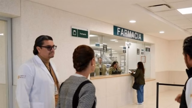 Sheinbaum supervisa en campo el abasto de medicamentos del IMSS