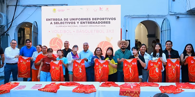 Martínez de la Torre City Council delivers uniforms to selective candidates heading to CONADE 2026