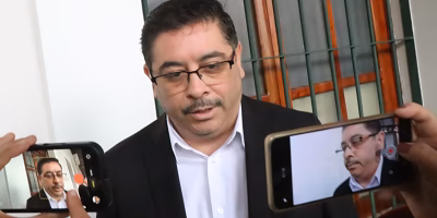 Transportistas y gobierno estatal avanzan en mesas de trabajo para modernizar el transporte en Xalapa
