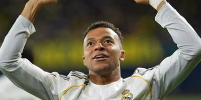 Mbappé lidera al Madrid a la cima pese al ruido
