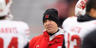 Jim Leonhard llega a Buffalo para dirigir la defensa