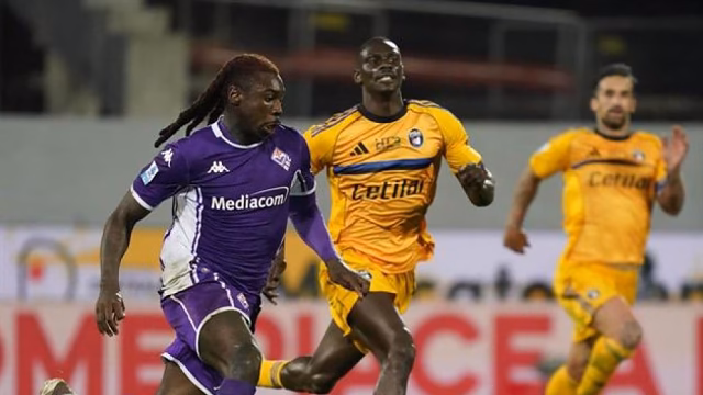 Kean saca a la Fiorentina del pozo con su tercer gol seguido