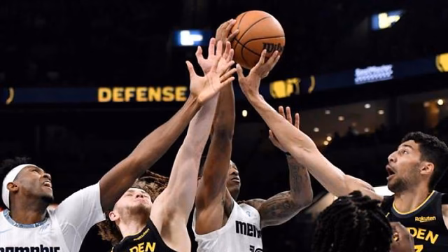 Warriors exhibit collective power against Grizzlies