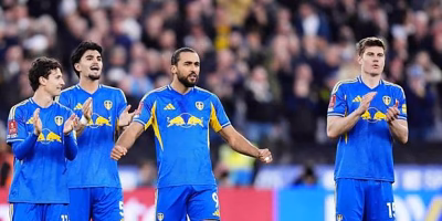 Leeds retorna às semifinais da FA Cup depois de um jogo louco