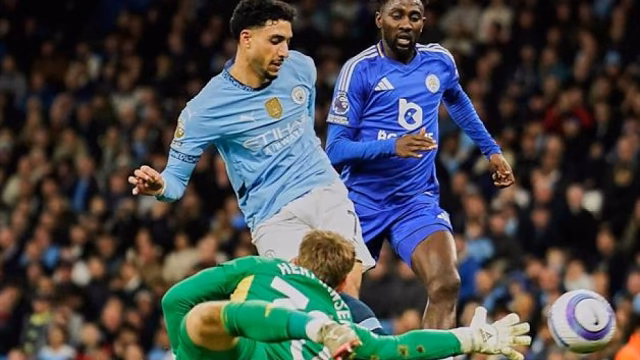 Leicester se queda sin puntos y al borde del abismo