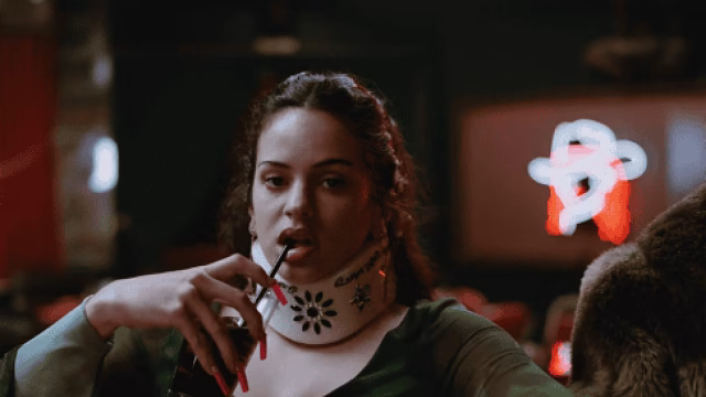 Rosalía llora de felicidad al debutar en Euphoria