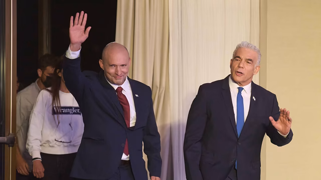 Lapid arremete contra acuerdo nuclear entre EU e Irán