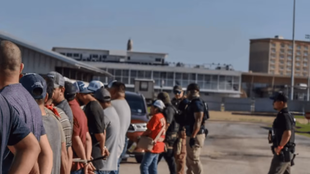 Foreign Ministry reports 14 thousand Mexicans detained in the United States