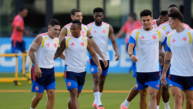 Colombia and Portugal define the leader of Group K