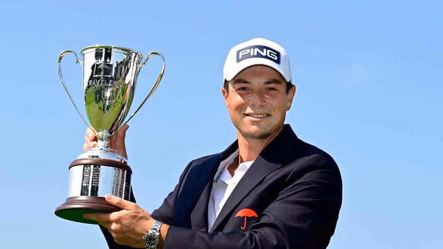 Hovland gana el Travelers Championship en desempate ante Scheffler