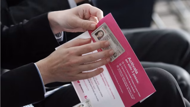 INE renueva credencial para votar con enfoque de género y accesibilidad