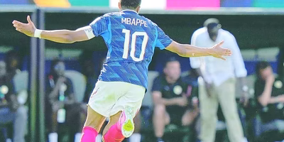 Mbappé accelerates in the search for world records after his double