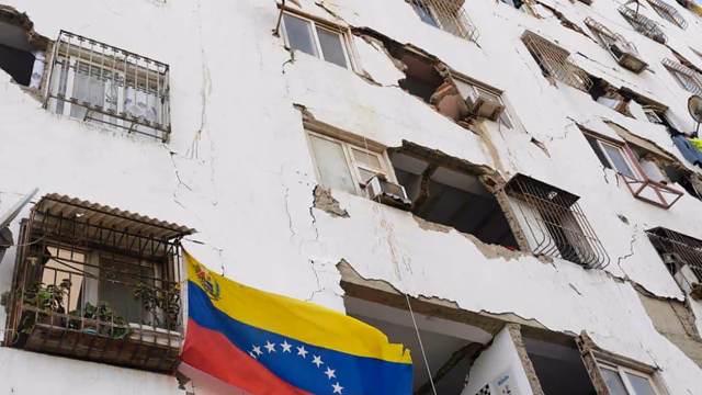 Sismos en Venezuela: ciudadanos buscan desaparecidos entre escombros
