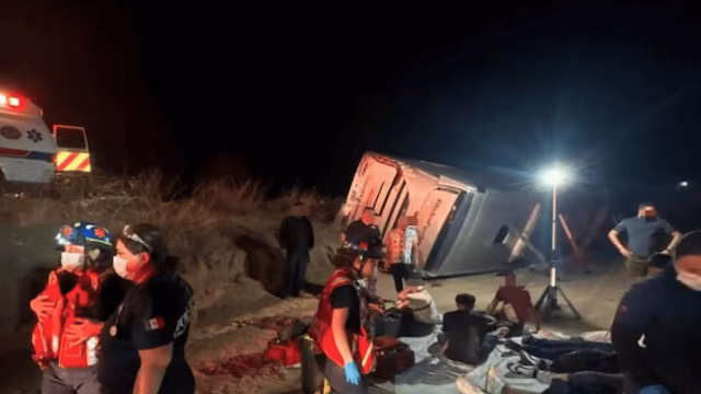 Accident in Los Cabos leaves three dead and 17 injured