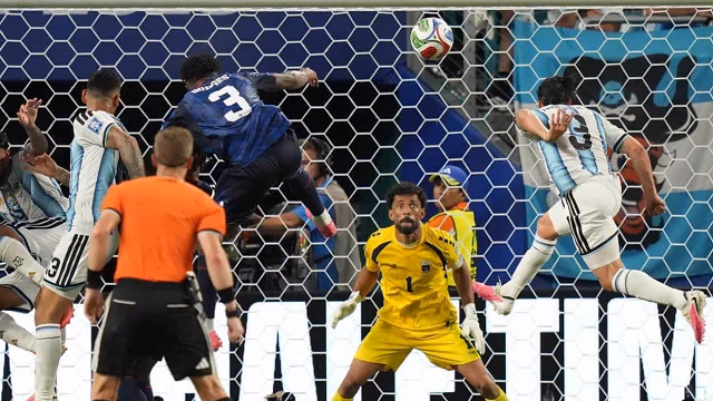 Argentina avanza a octavos con sufrido triunfo ante Cabo Verde