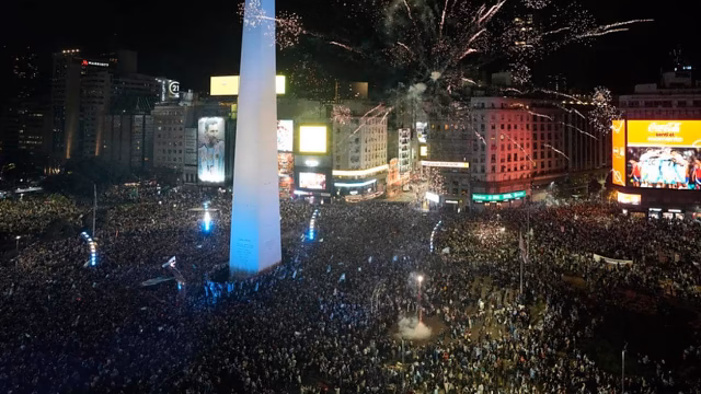 Argentina vence a Inglaterra y desata una fiesta nacional imparable