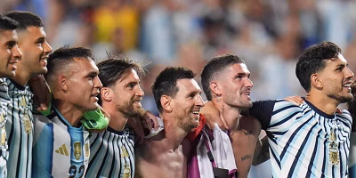 Argentinos e ingleses se miden en semifinal del Mundial