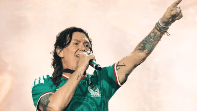 Caifanes emociona a 65 mil fans con homenaje a la selección mexicana