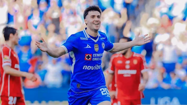 Cruz Azul defeats Toluca and takes the Champion of Champions