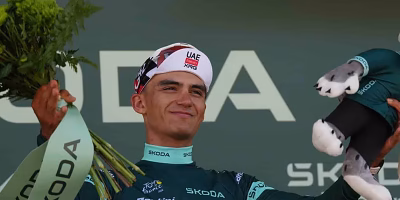 Del Toro wins stage of the Tour after Pogacar’s gesture