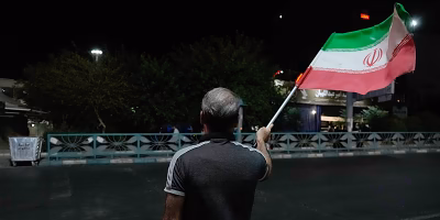 EE.UU. bombardea Irán en respuesta a ataque en el estrecho de Ormuz