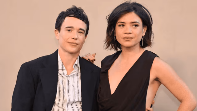 Elliot Page besuchte mit seiner Freundin die Premiere von „Odyssee“.