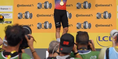 Kooij gana al esprint la quinta etapa del Tour de Francia