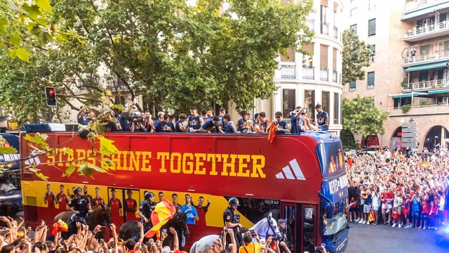 Großer Empfang für das spanische Weltmeisterteam