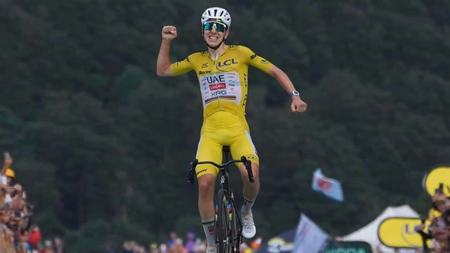 Pogacar vence etapa 14 e enfrenta seu quinto Tour
