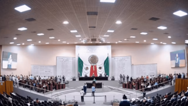 Revocación de mandato en Veracruz: 750 mil firmas y nuevos plazos