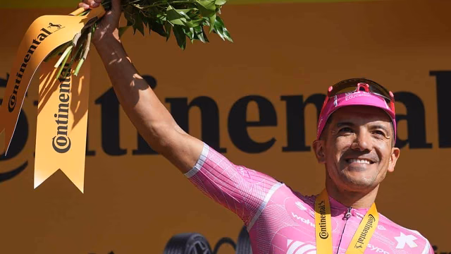Richard Carapaz wins stage 18 of the Tour de France with a calculated attack