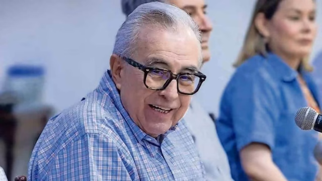 Rocha Moya asegura que permanece en su domicilio en Culiacán