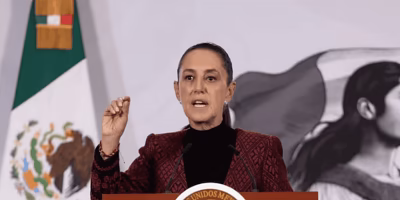 Sheinbaum prevé aprobar reforma a redes sociales este año