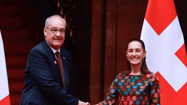 Sheinbaum receives the Swiss president at the National Palace