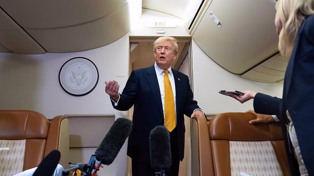 Trump retira a dos demócratas de la Comisión Electoral federal